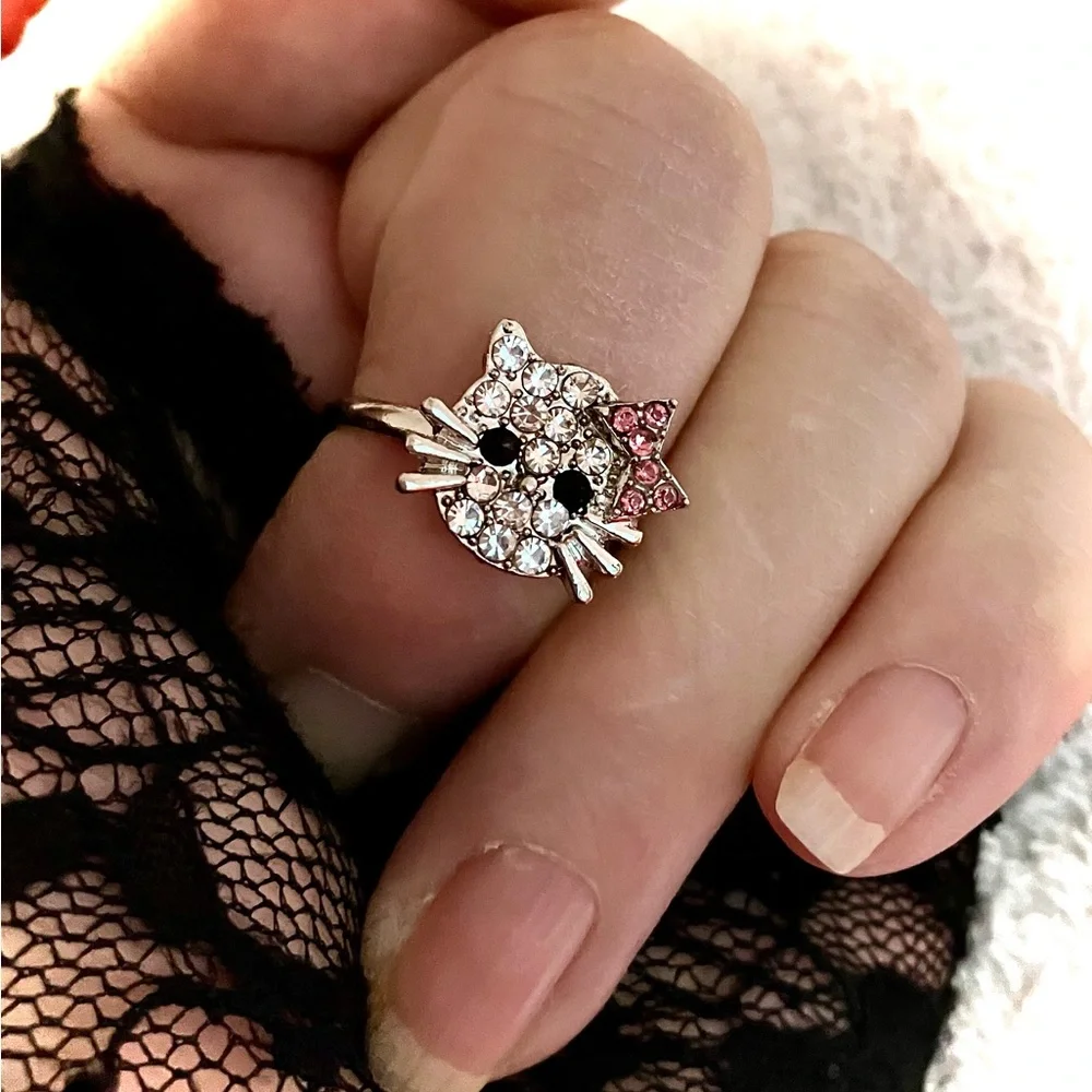 HELLO KITTY RING EARRINGS NECKLACE JEWELRY SET